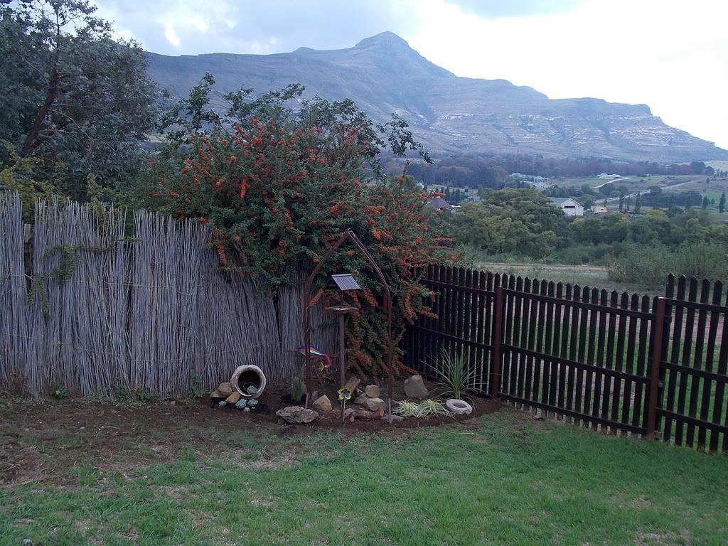 Mystic Mountain Guest House Clarens Bagian luar foto